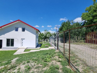   Vanzare Casa-vila 4 camere in zona Soimari- Prahova